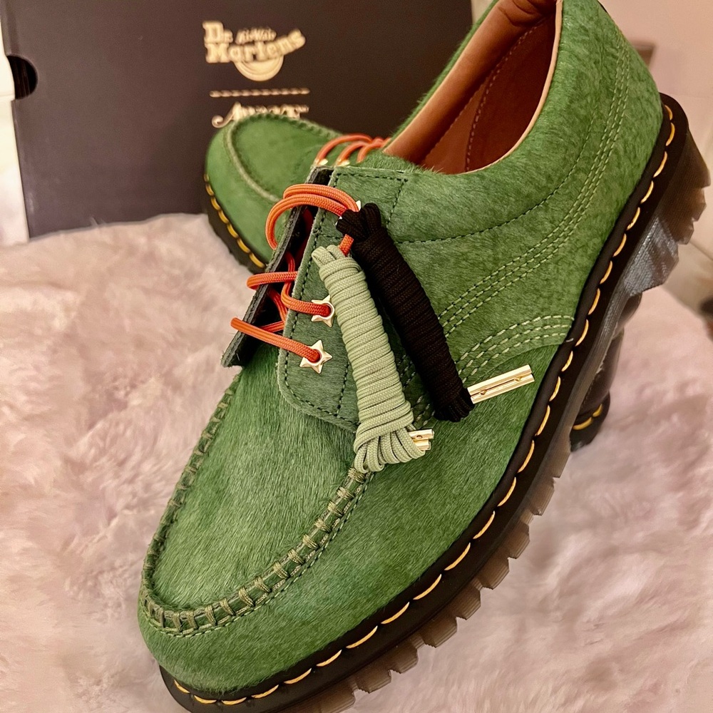 Dr. Martens Green Men's Oxfords - Picture 5 of 12